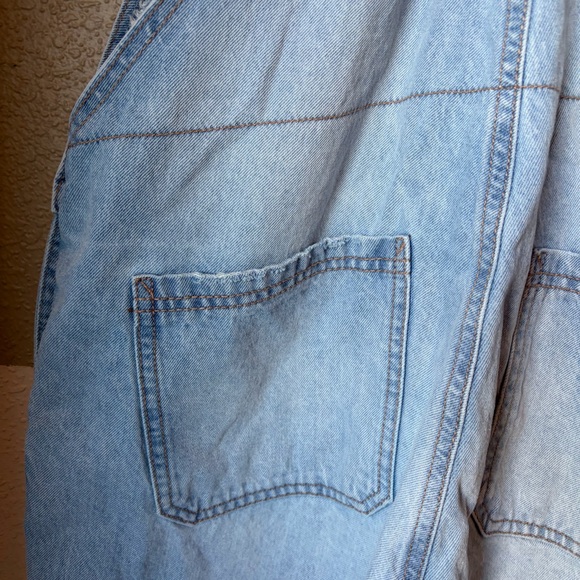 Celebrity Pink Women’s Large Relaxed Boyfriend Fit Overalls Denim Roll Cuff - Picture 10 of 13